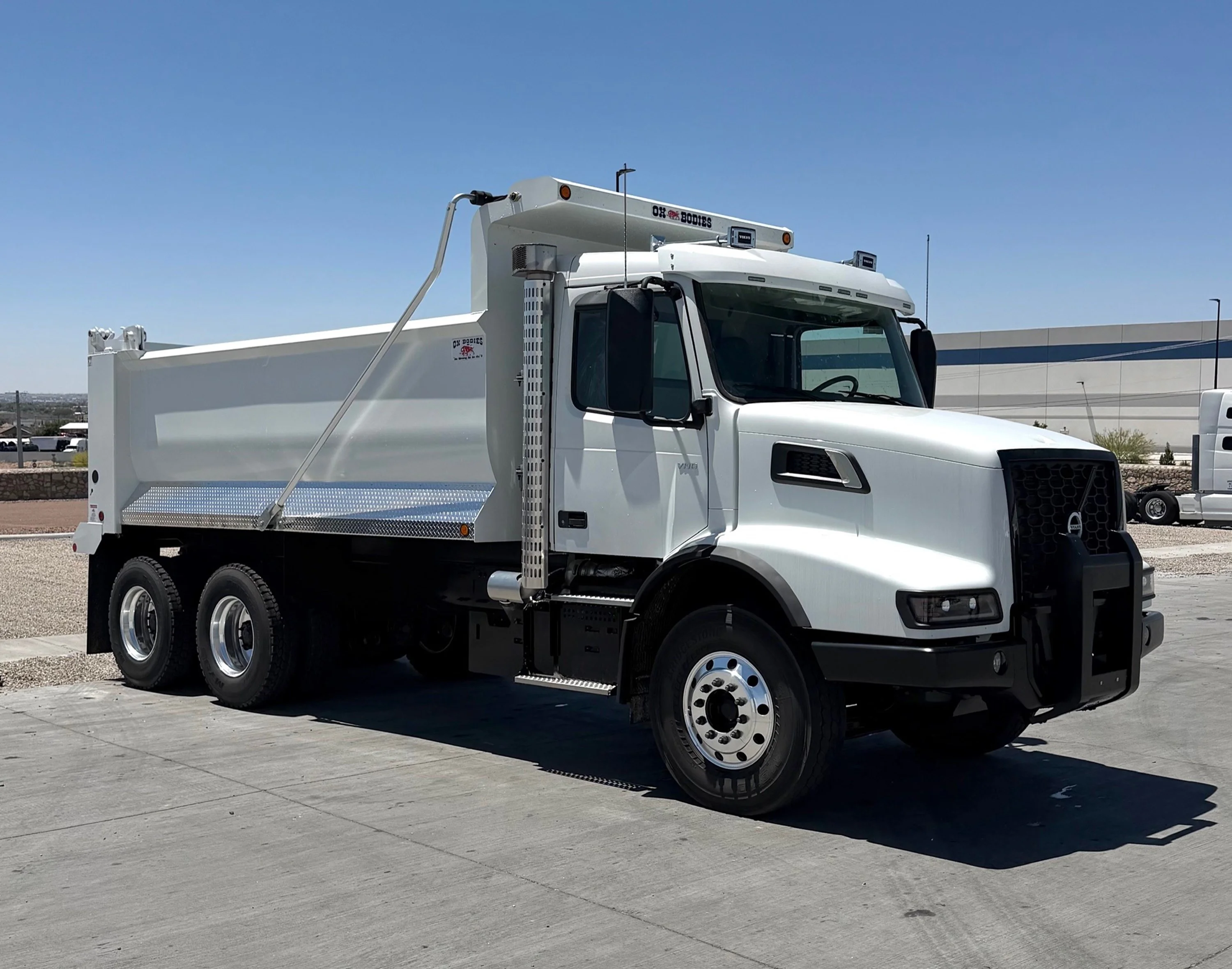 2026 Volvo VHD 300 in El Paso, TX — photo 5