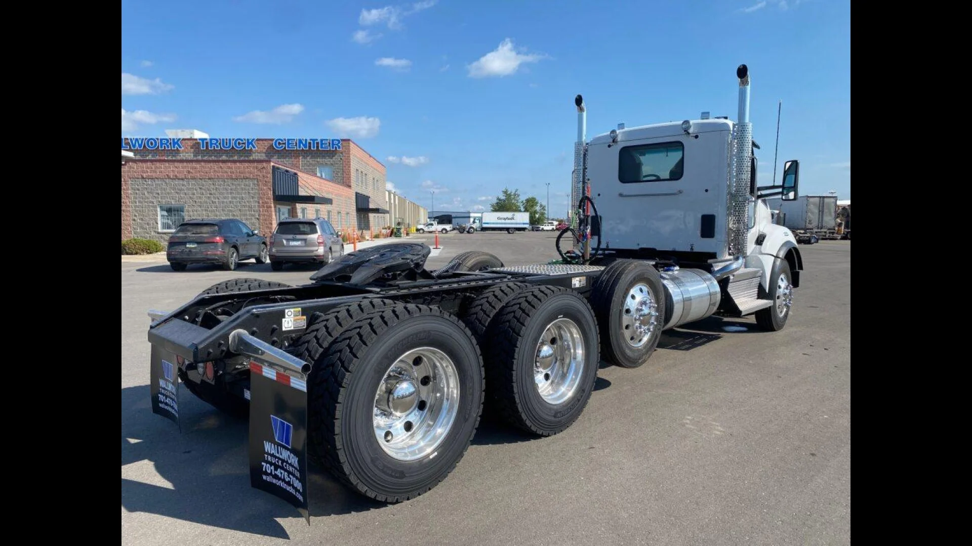 2026 Kenworth T880 in Dickinson — photo 5