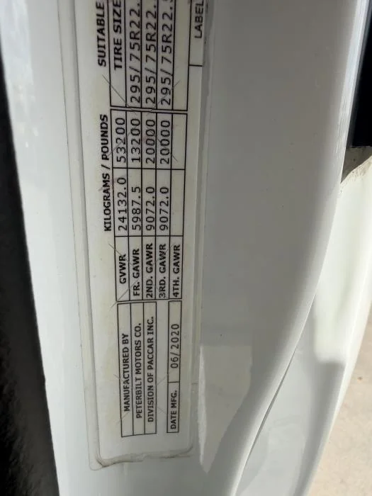 2021 Peterbilt 579 - image 27