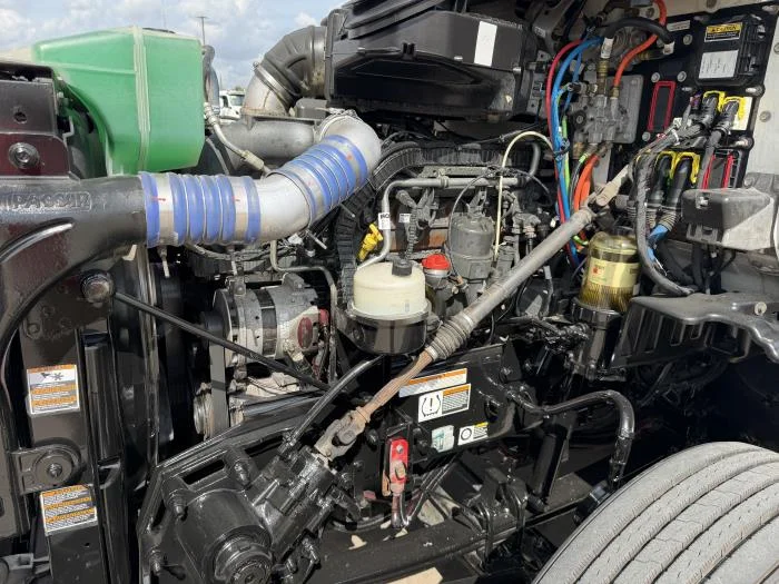 2021 Peterbilt 579 - image 18