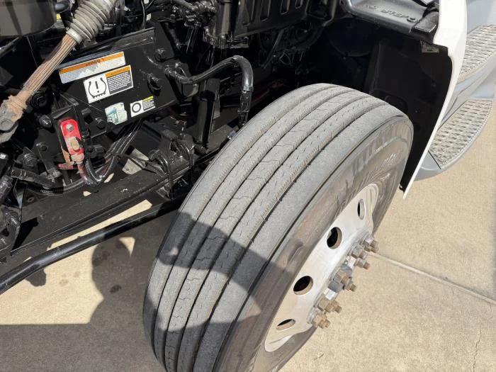 2021 Peterbilt 579 - image 19