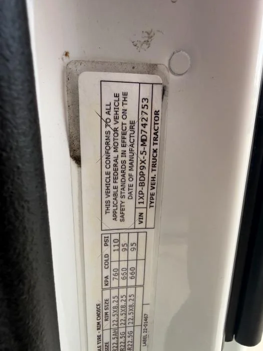 2021 Peterbilt 579 - image 28