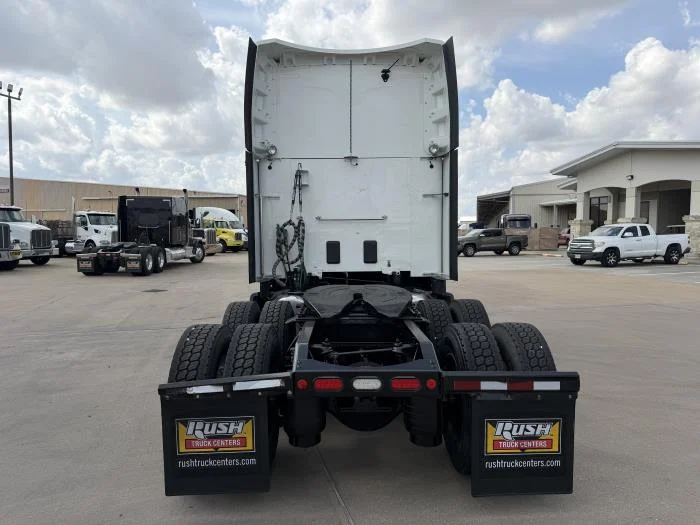 2021 Peterbilt 579 - image 5