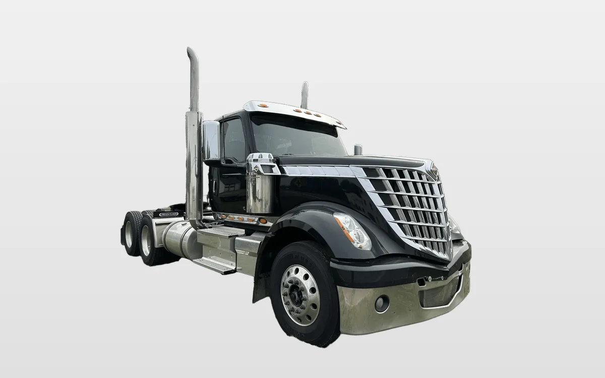 2022 International LoneStar - image 1