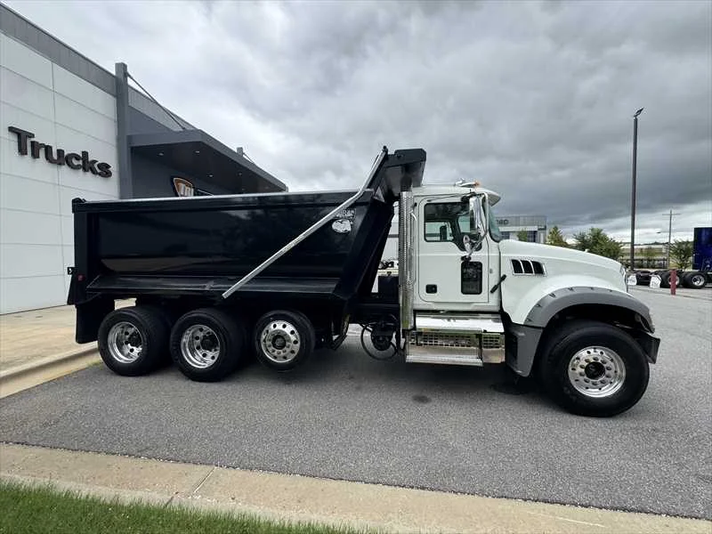2020 Mack Granite in Little Rock, AR — photo 6