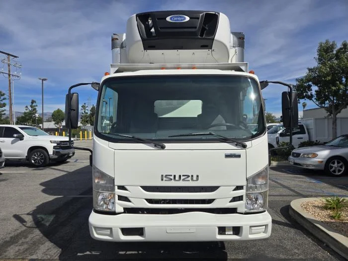 2018 Isuzu NPR - image 4