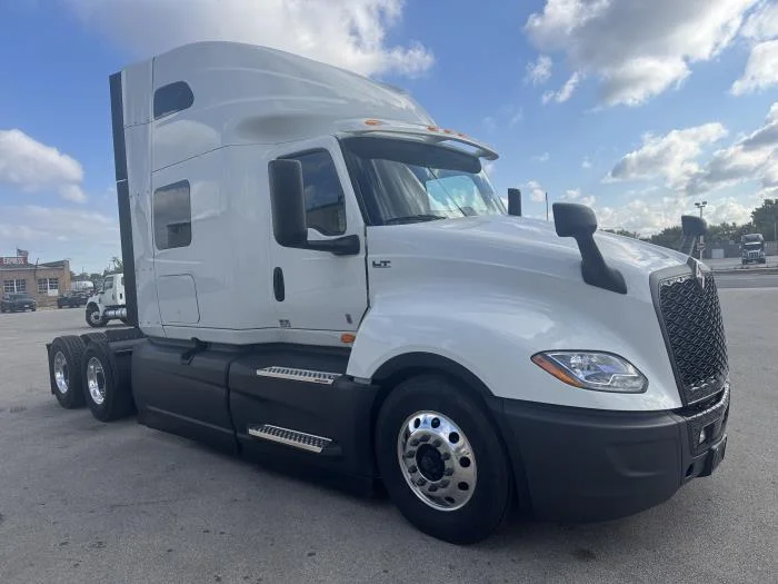 2026 International LT - image 8