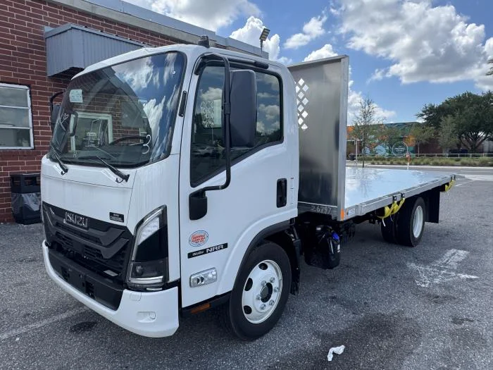 2025 Isuzu NRR - image 2