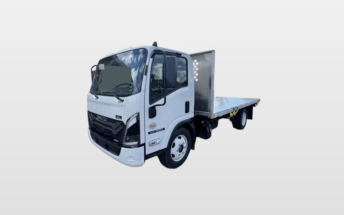2025 Isuzu NRR - image 1