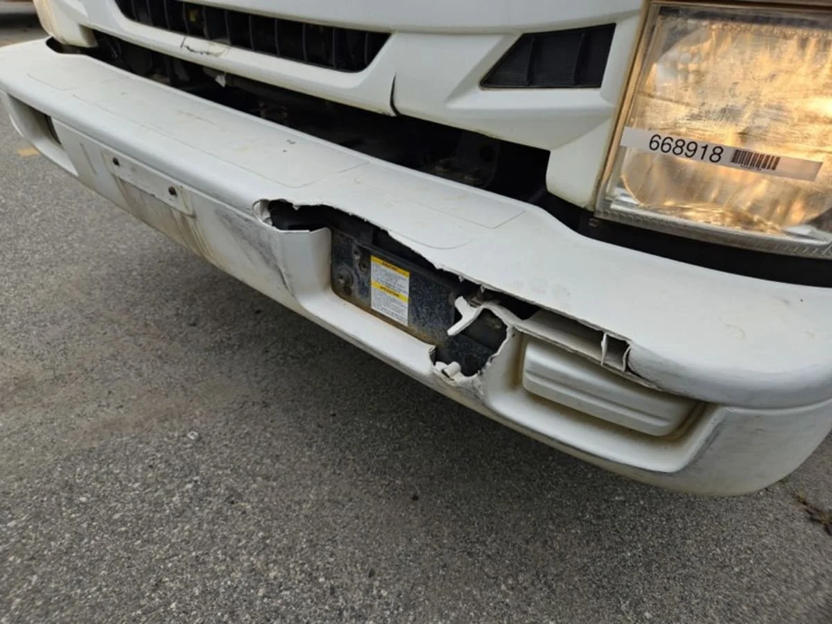 2016 Isuzu NQR - image 17