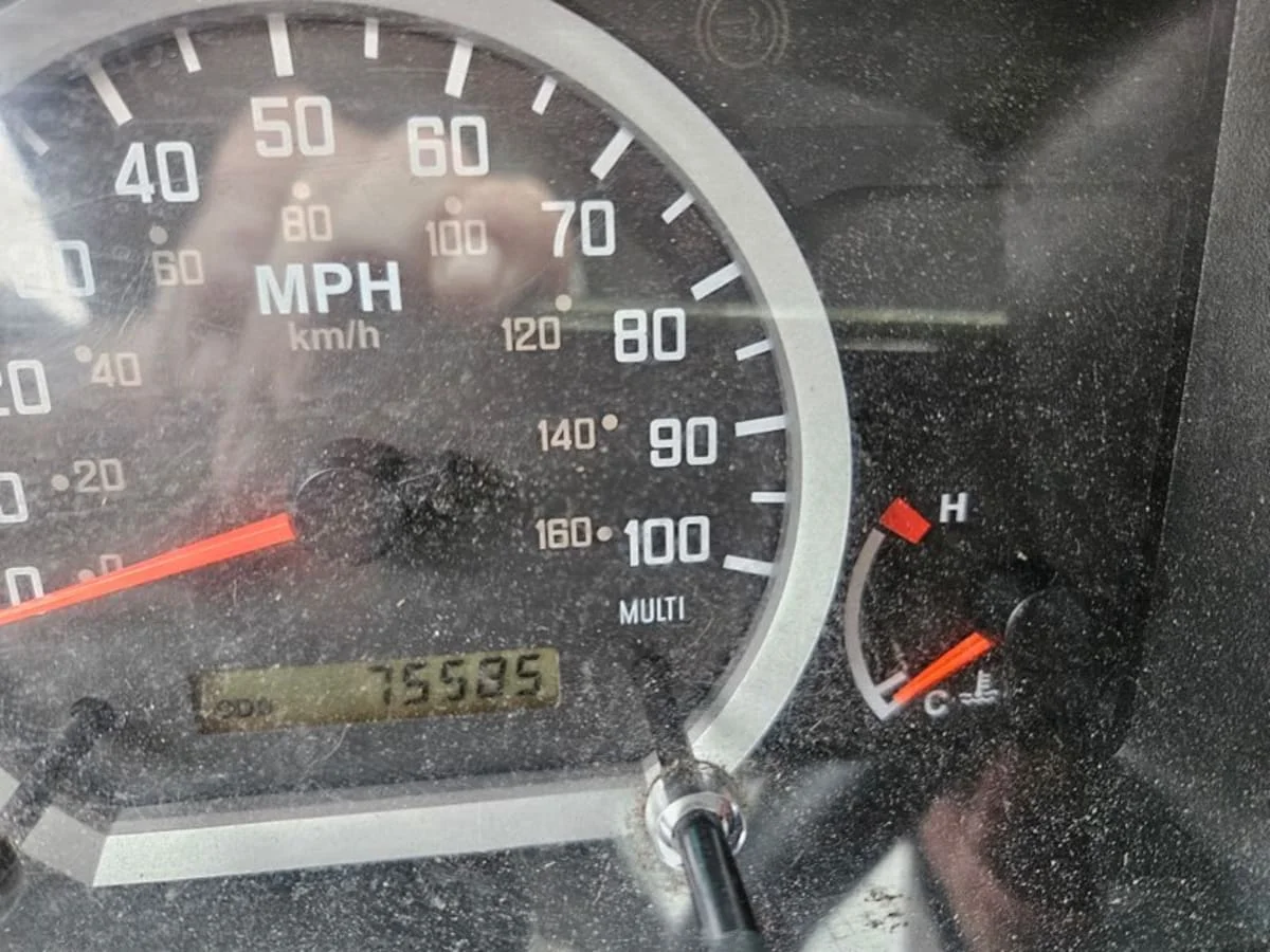 2016 Isuzu NQR - image 12