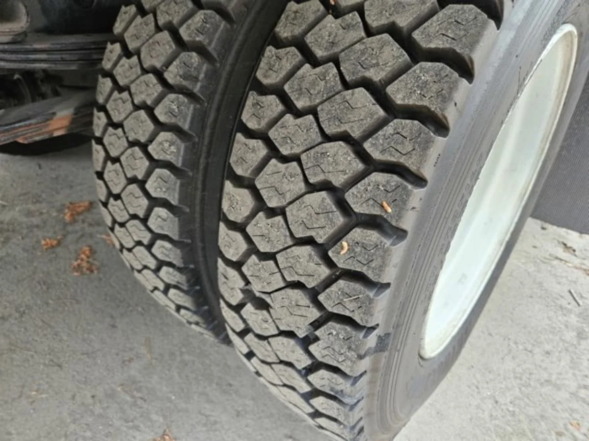 2016 Isuzu NQR - image 16