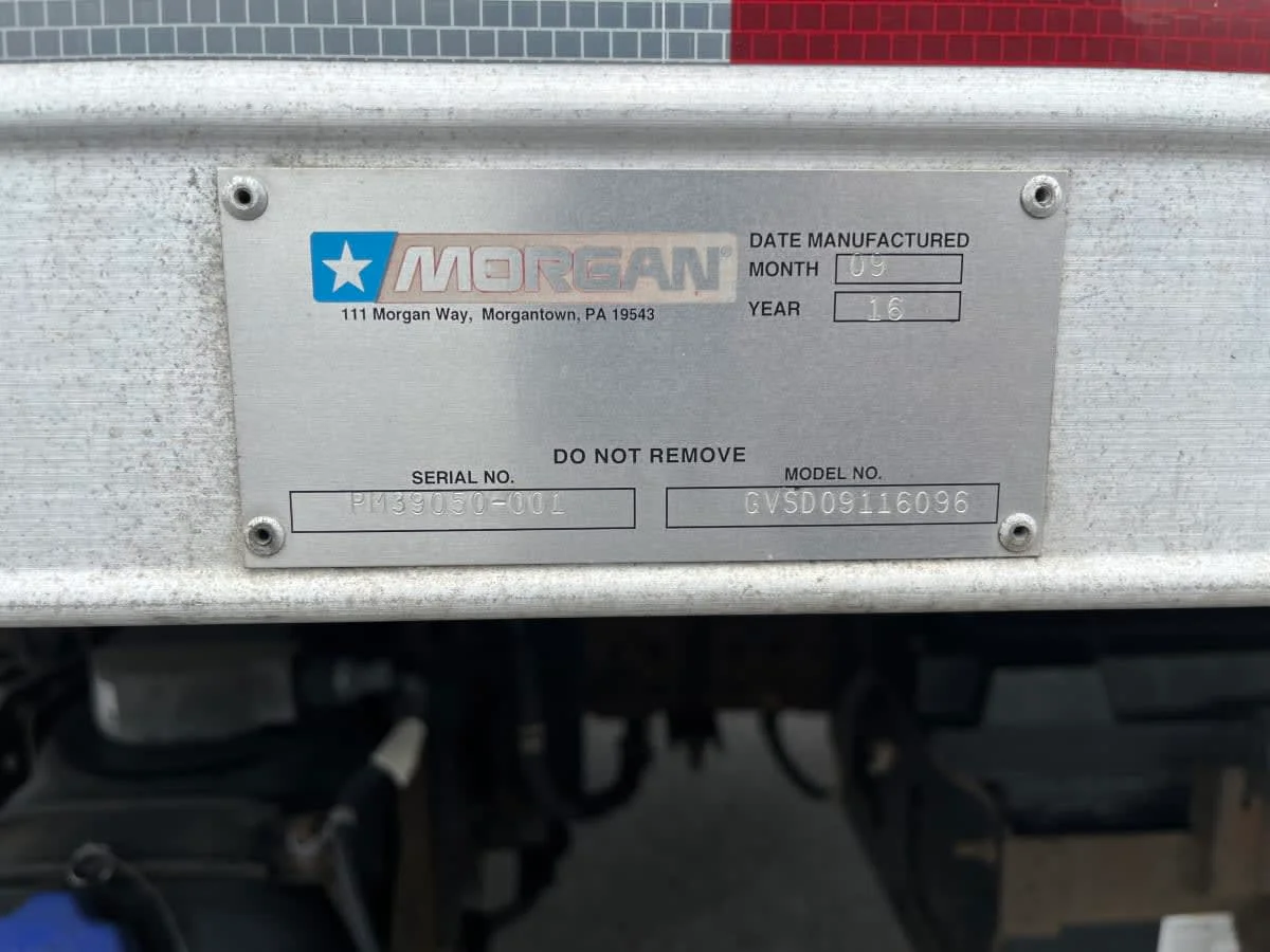 2017 Isuzu NPR - image 10