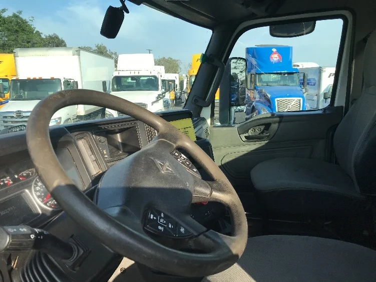 2020 International LT - image 10