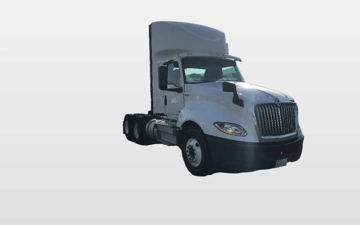 2020 International LT - image 1