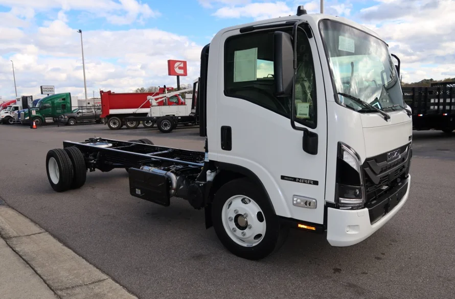 2027 Isuzu in Birmingham, AL — photo 2