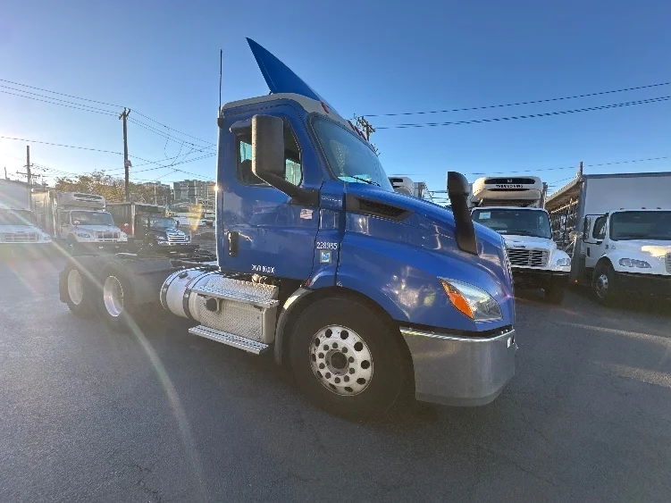 2019 Freightliner Cascadia in North Bergen, NJ