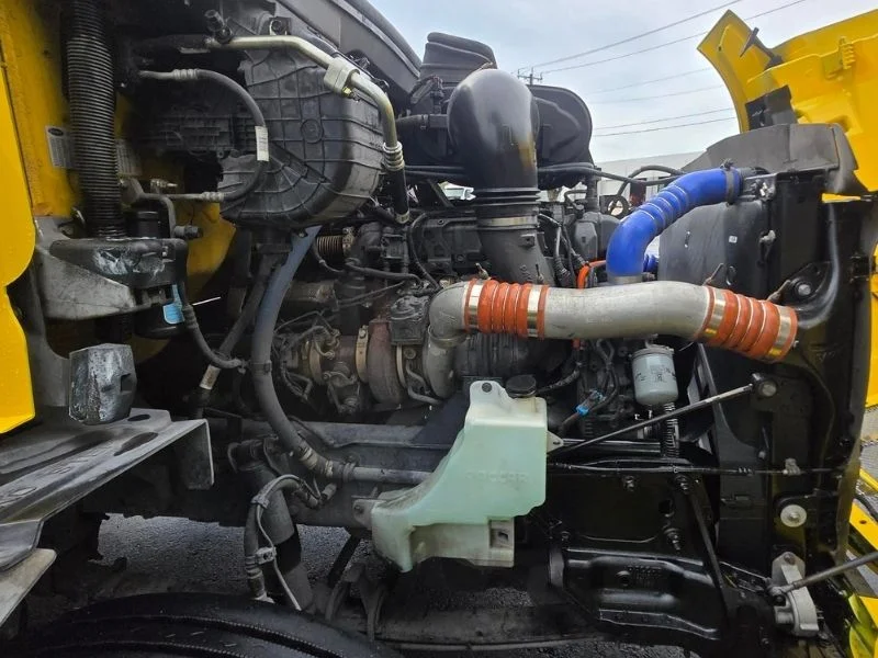 2023 Peterbilt 579 in Fort Lauderdale, FL — photo 16