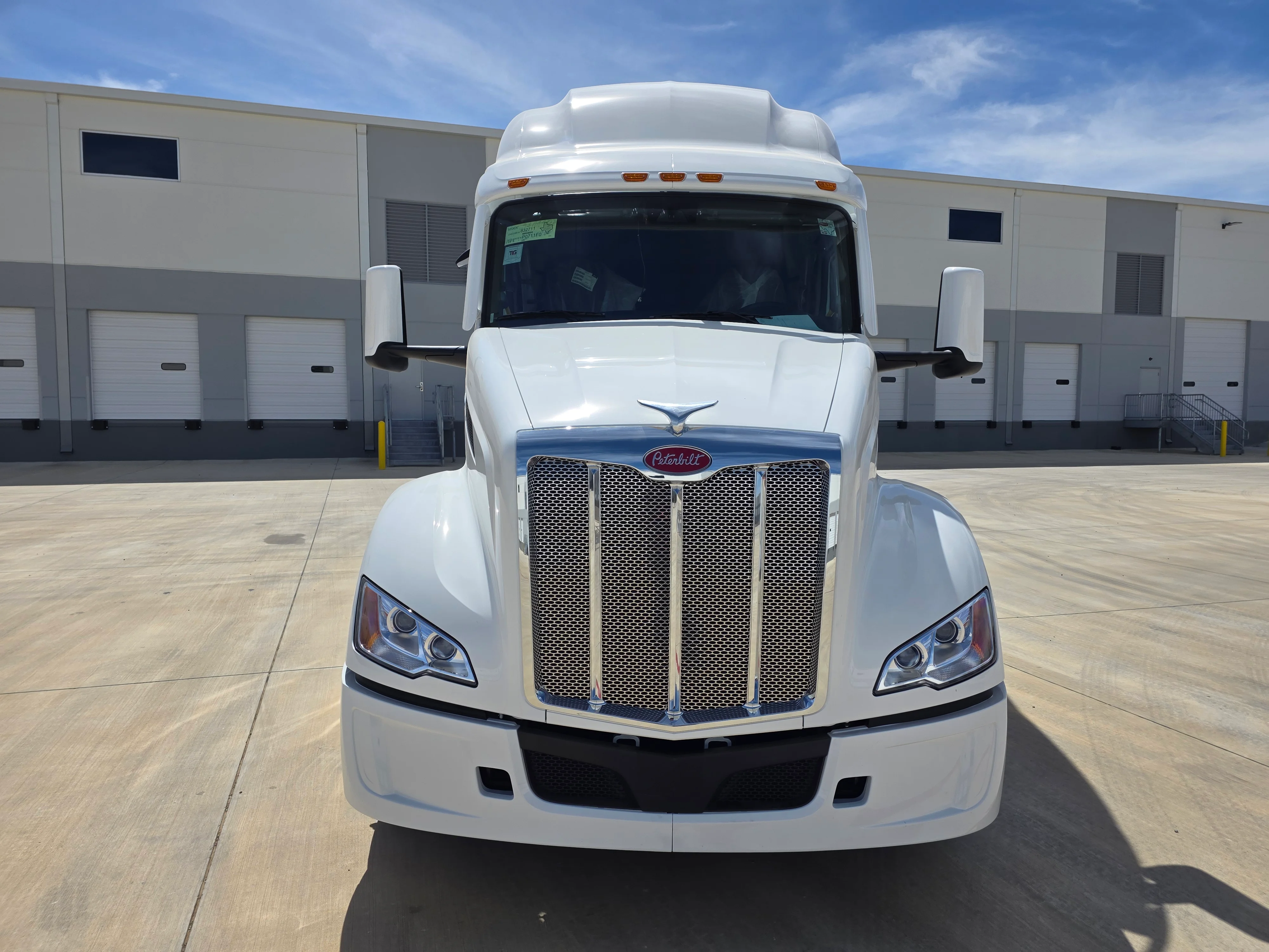 2027 Peterbilt 579 in Charlotte, NC — photo 8