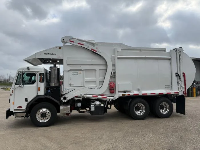 2026 Peterbilt 520 in Houston, TX — photo 3