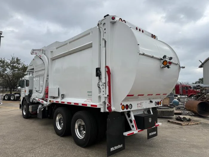 2026 Peterbilt 520 in Houston, TX — photo 4