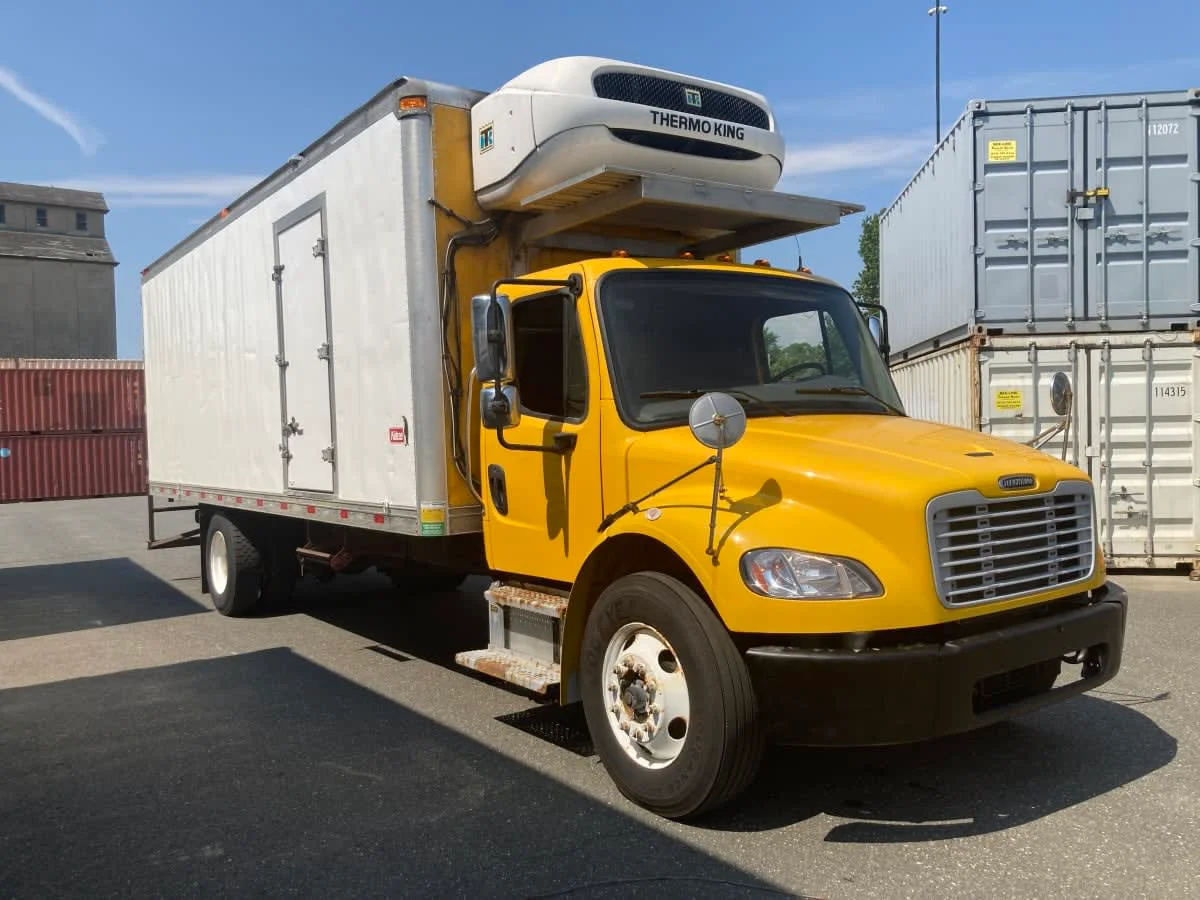 2021 Freightliner M2 106 in Springfield, MA — photo 3