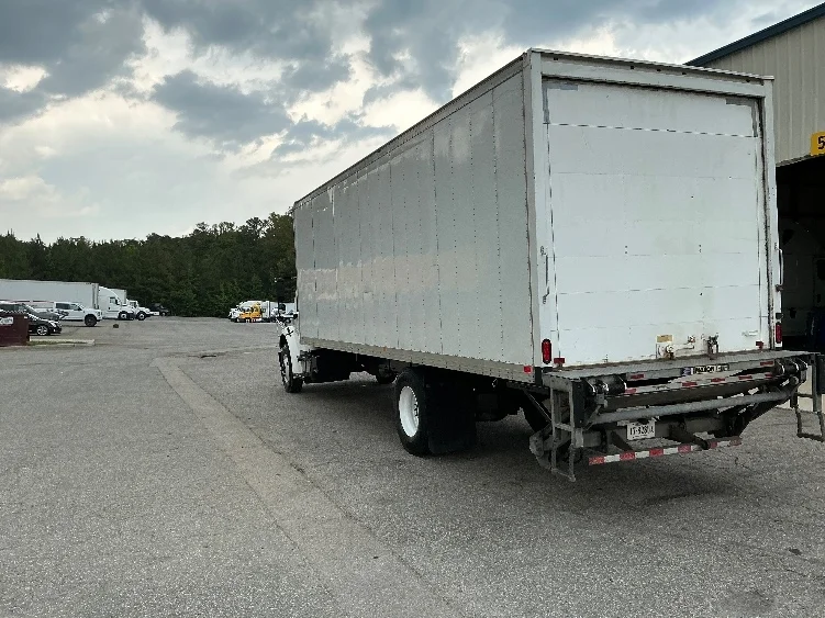 2020 Freightliner eM2 in Prince George, VA — photo 6