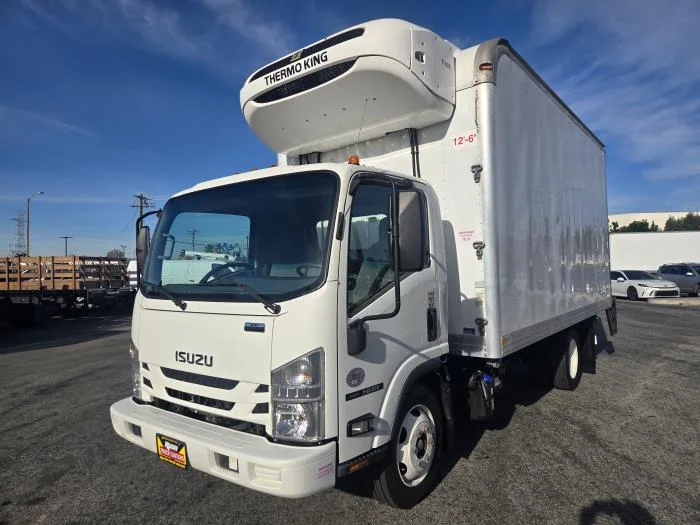 2021 Isuzu NRR - image 3