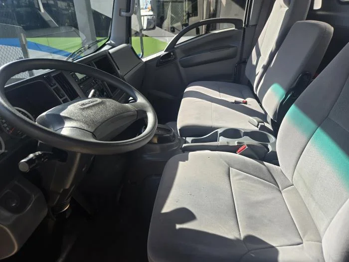 2021 Isuzu NRR - image 16