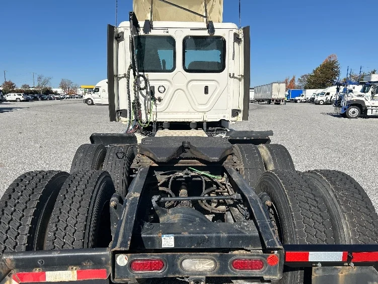2019 Freightliner Cascadia in Greensboro, NC — photo 6