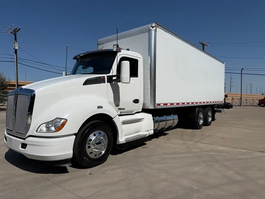 2020 Kenworth T680 in Fort Worth, TX — photo 2