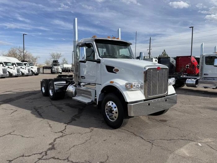 2027 Peterbilt 567 - image 3