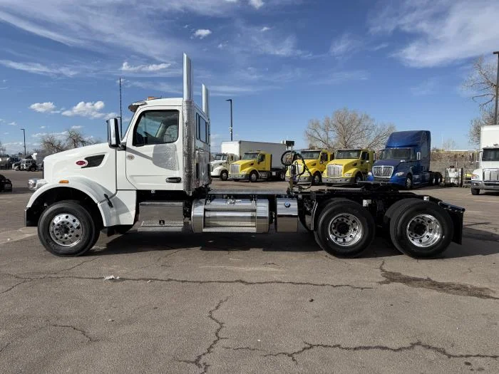 2027 Peterbilt 567 - image 6