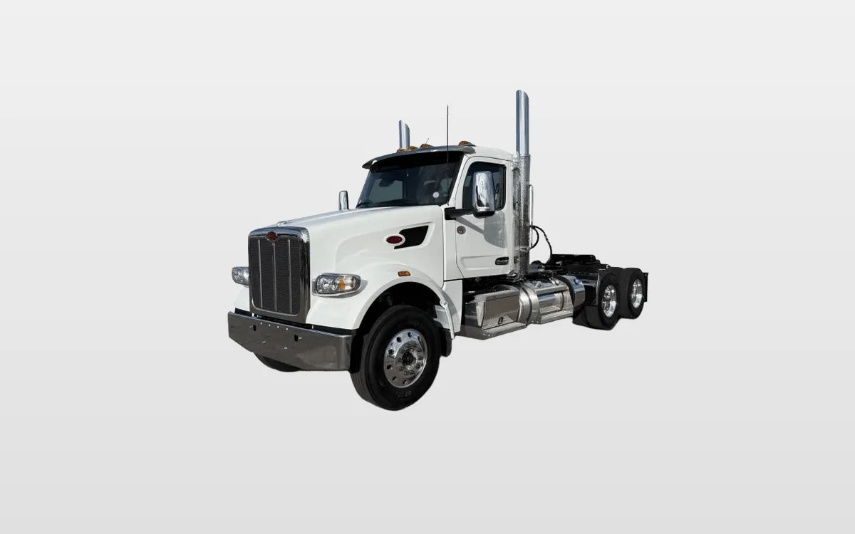 2027 Peterbilt 567 - image 1