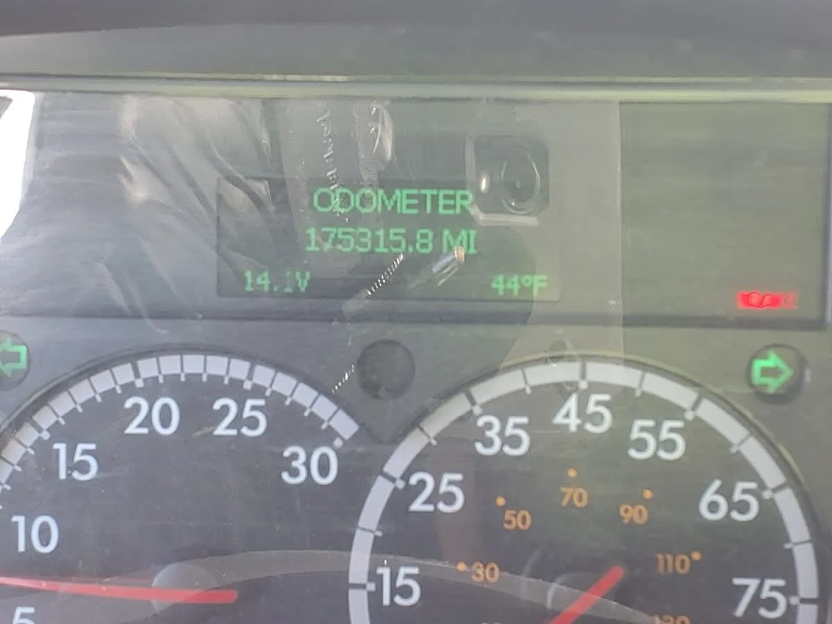 2019 Freightliner M2 106 - image 11