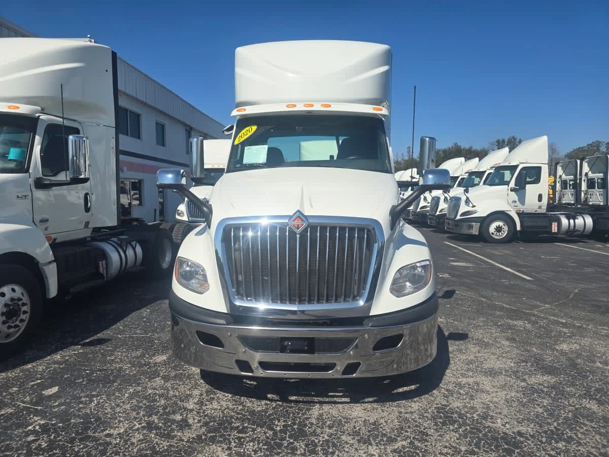 2020 International LT in Tampa, FL — photo 2