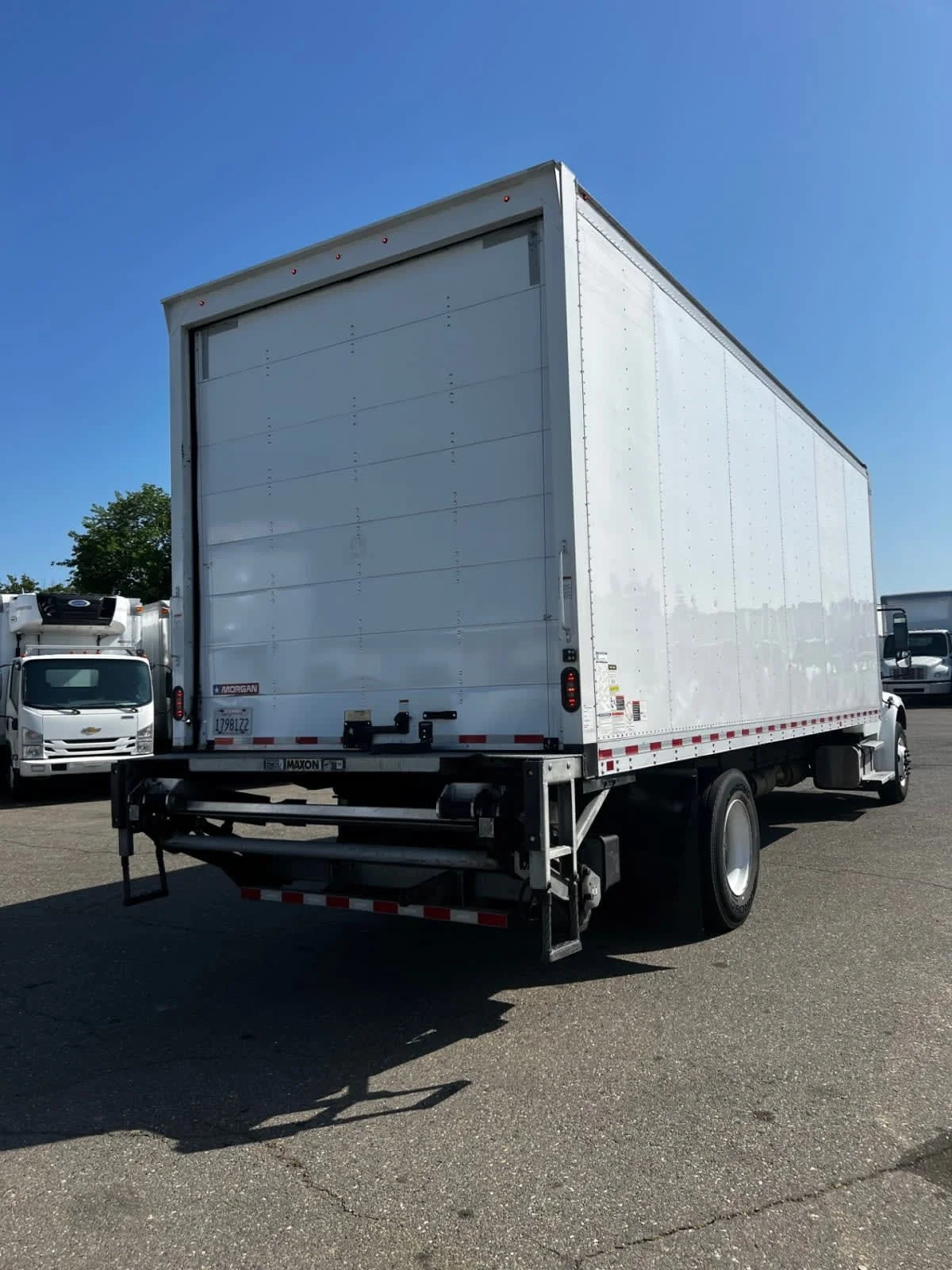 2021 Freightliner M2 106 - image 4