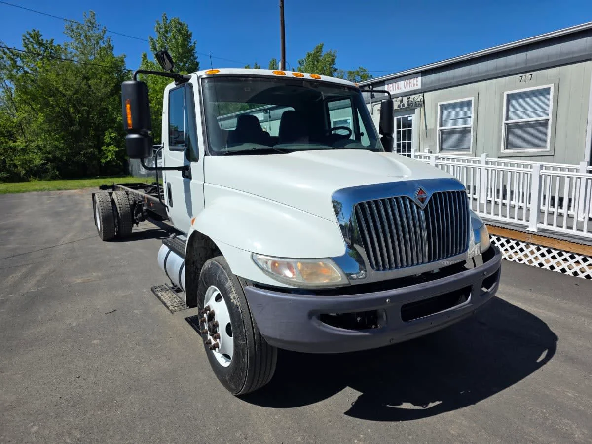 2019 International 4300 in Bensalem, PA — photo 3