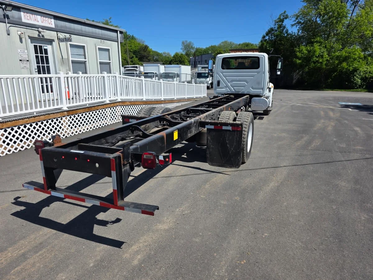 2019 International 4300 in Bensalem, PA — photo 4