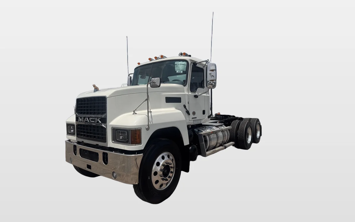 2025 Mack Pinnacle - image 1