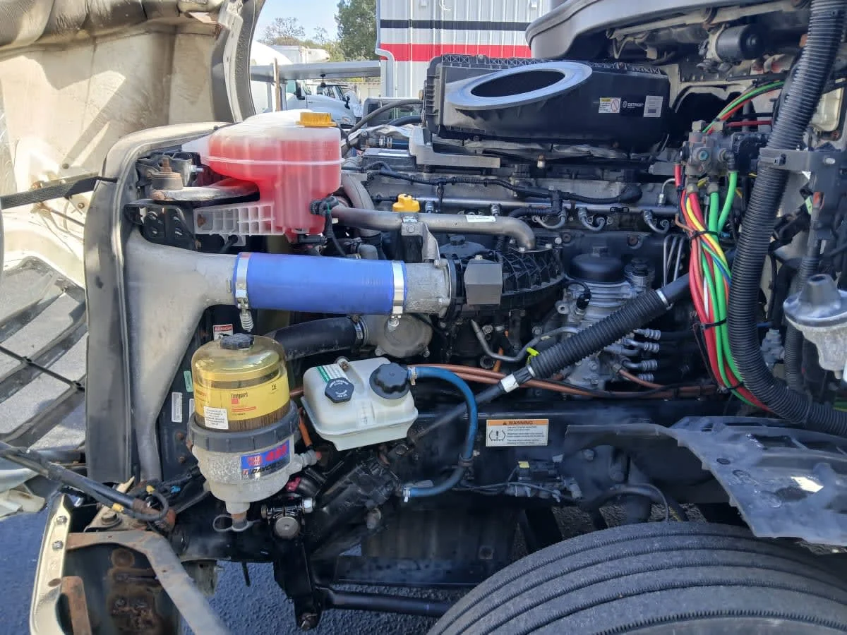 2019 Freightliner Cascadia in Jacksonville, FL — photo 8