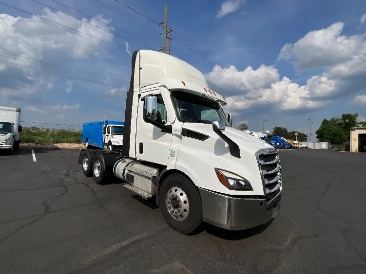 2021 Freightliner Cascadia