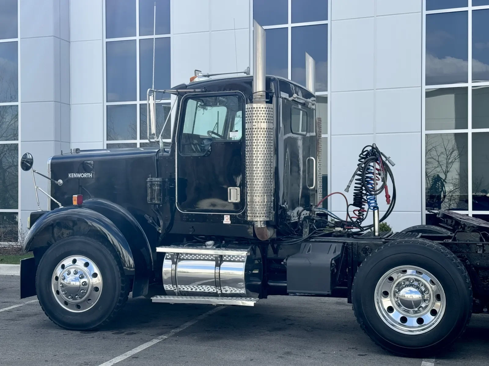 1999 Kenworth W900 in New Lenox, IL — photo 8
