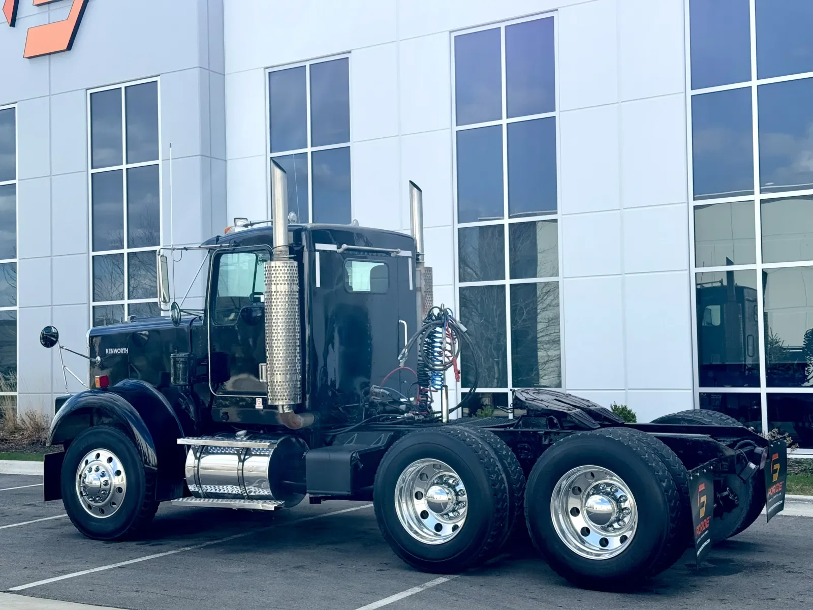 1999 Kenworth W900 in New Lenox, IL — photo 6