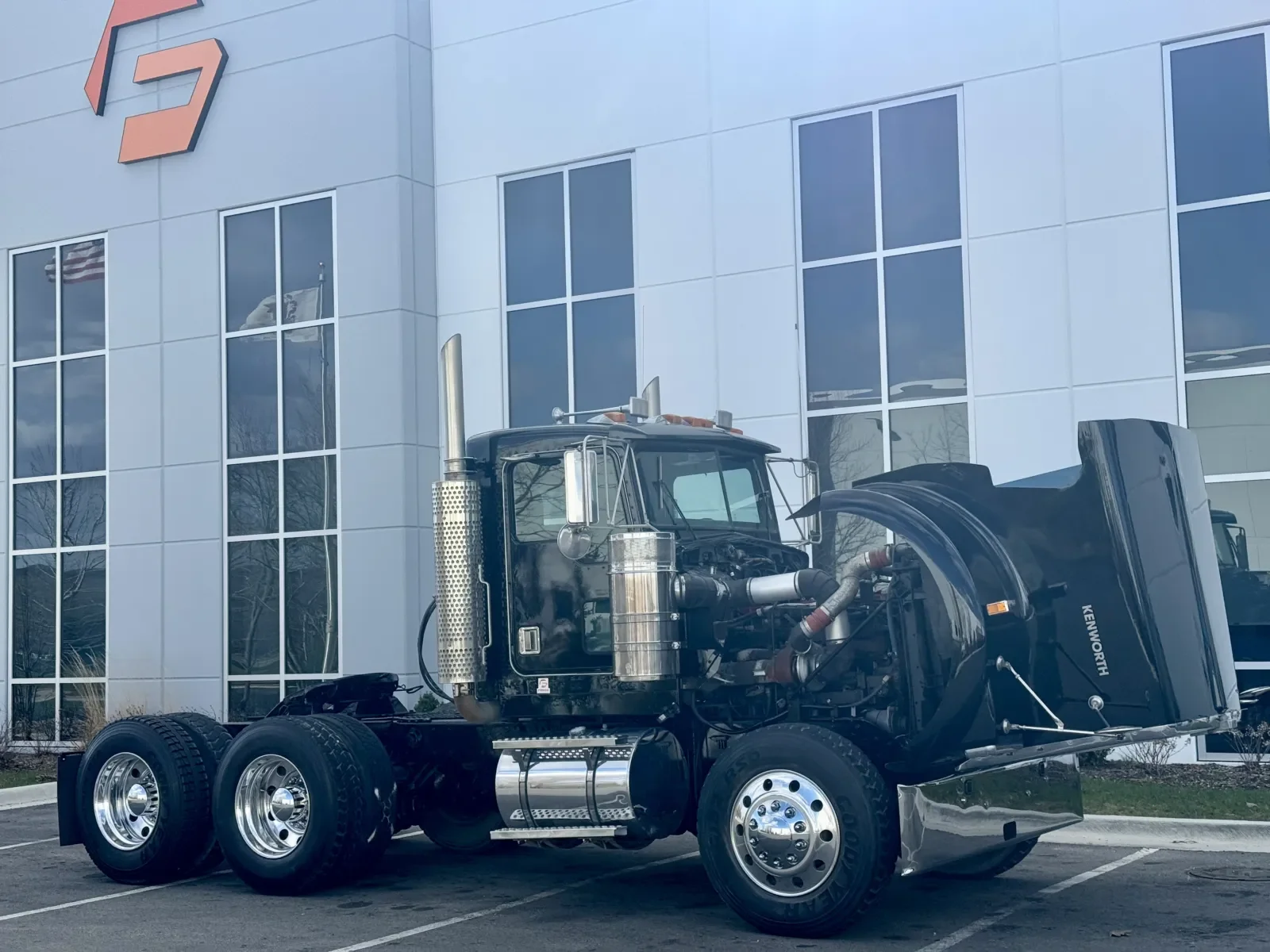 1999 Kenworth W900 in New Lenox, IL — photo 9