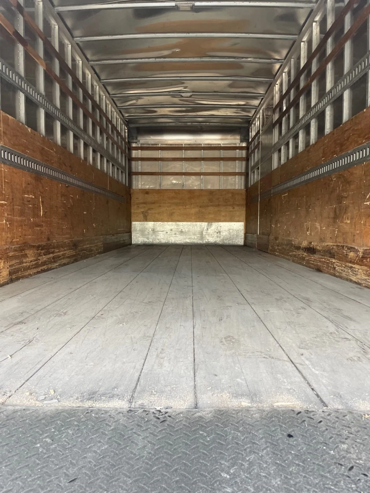 2016 Freightliner M2 106 in Farmingdale, NY — photo 8