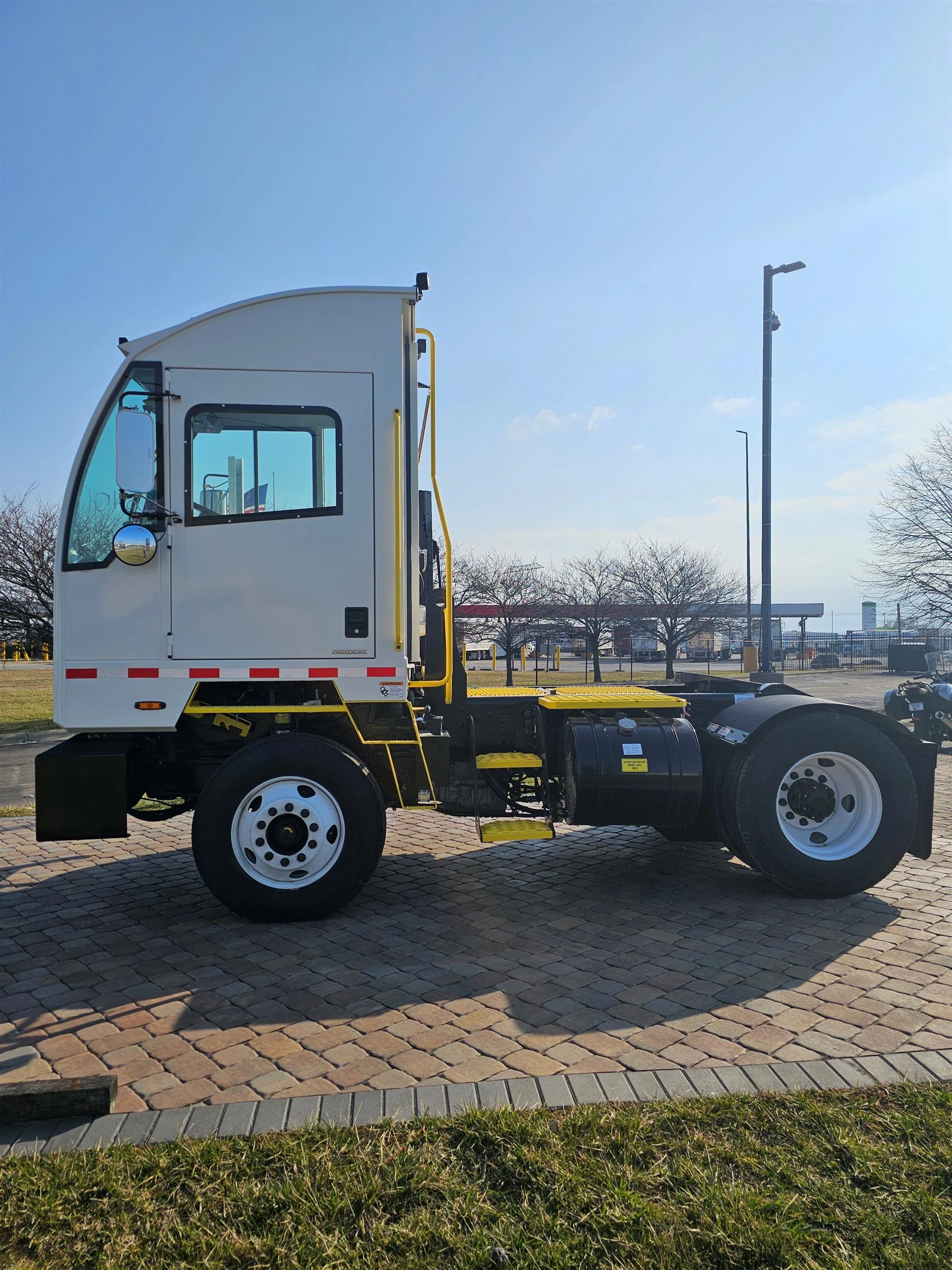 2023 Autocar in London, OH — photo 4