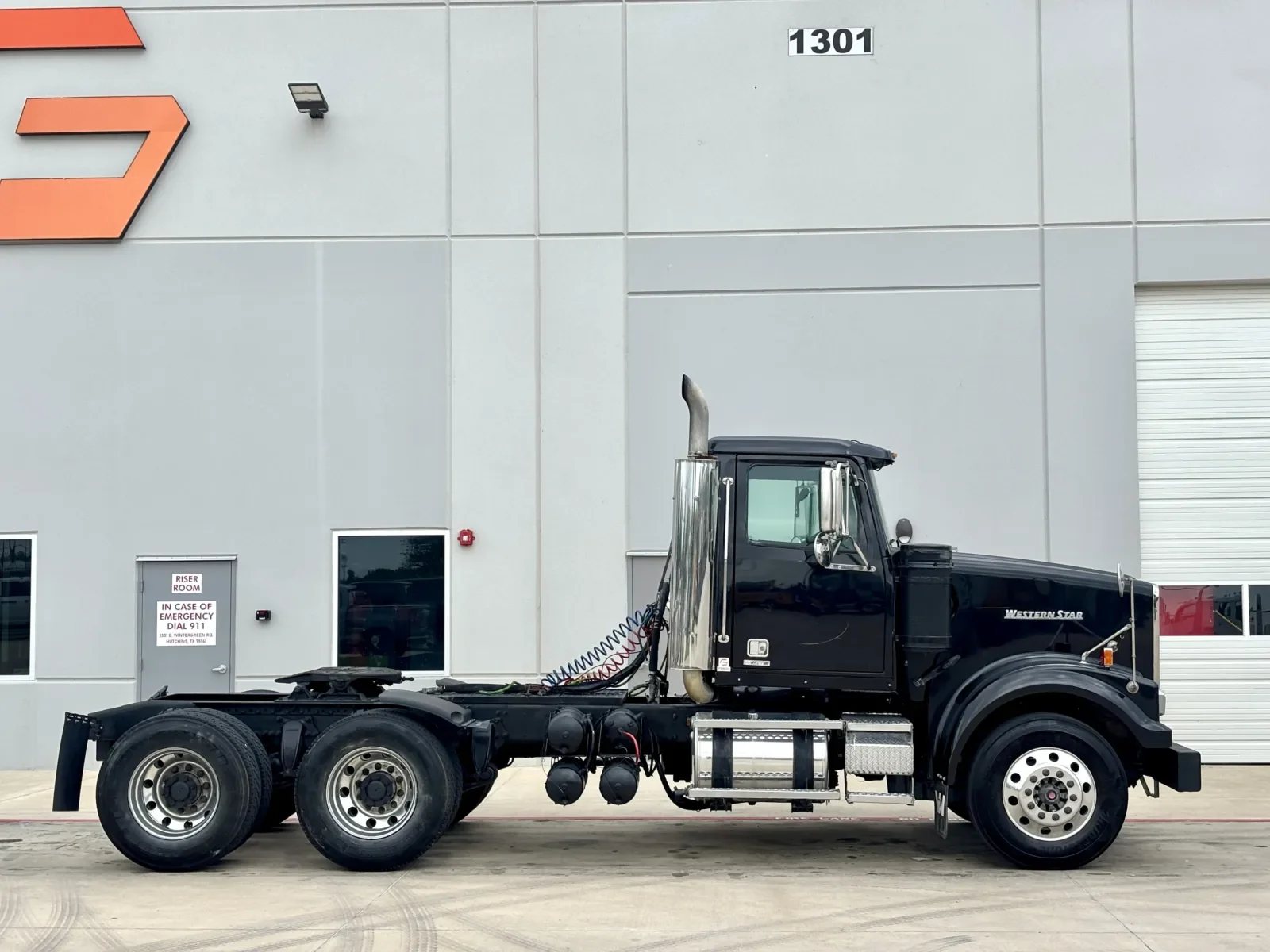 2019 Western Star 4900 - image 3