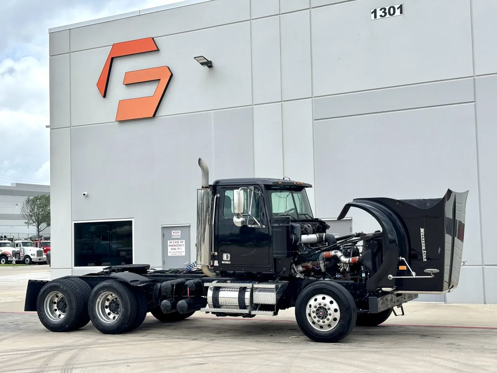 2019 Western Star 4900 - image 9