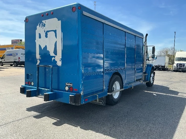 2020 Freightliner M2 106 - image 7